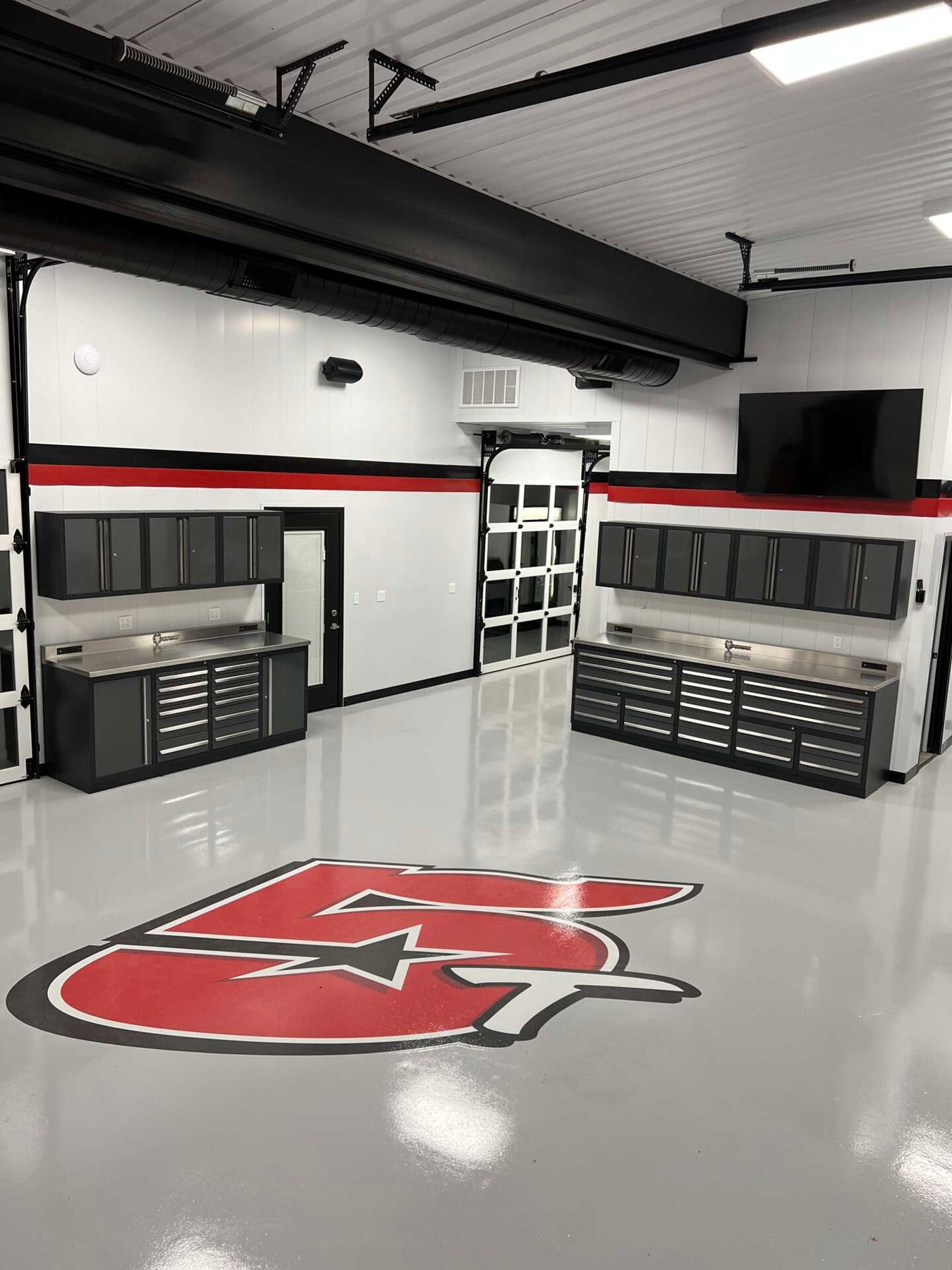 Commercial Grade Workbenches