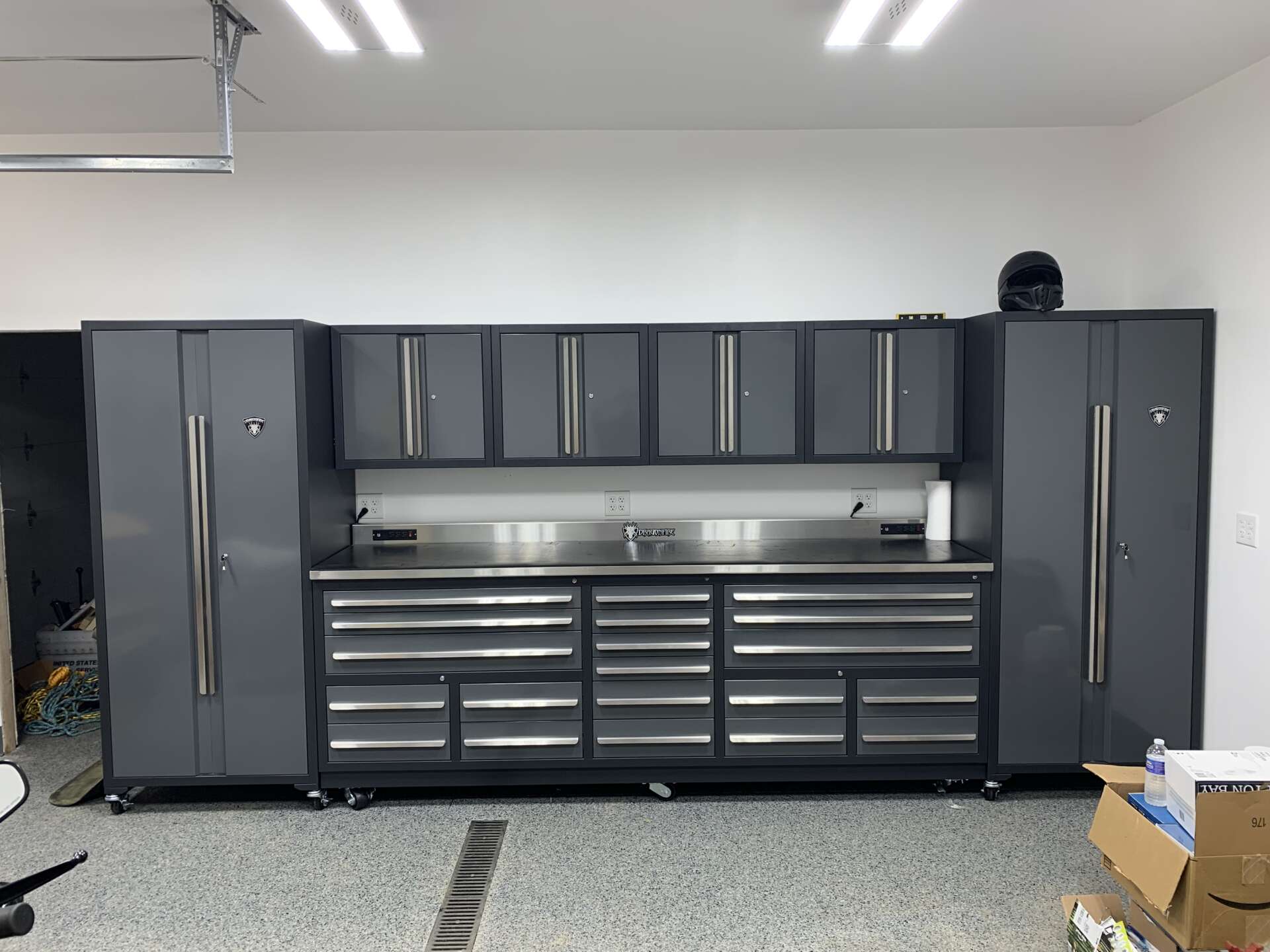 Heavy Duty Workbench with wall cabinets and lockers