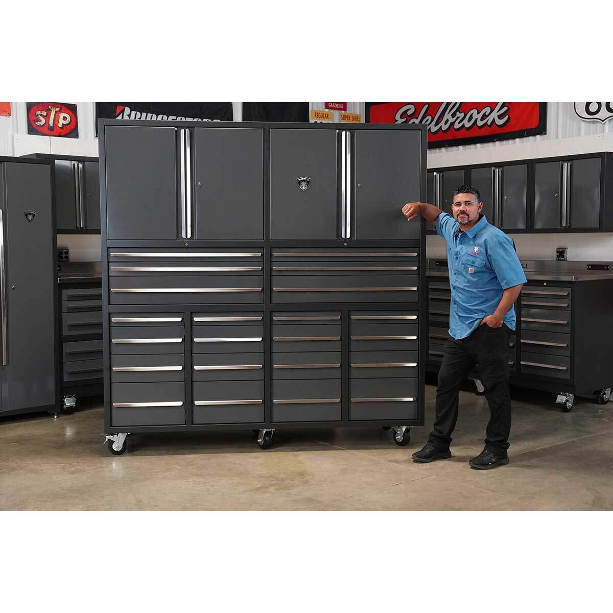 22 Drawer Rolling Tool Cabinet with Shelves